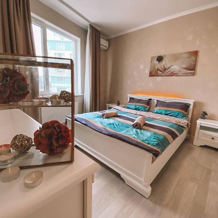 Luxury Sky Apartment Chişinău Esterno foto
