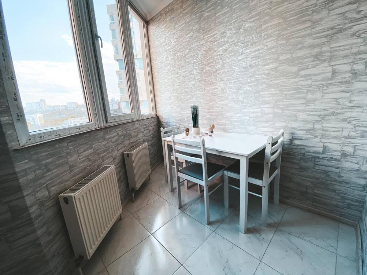 Luxury Sky Apartment Chişinău Esterno foto
